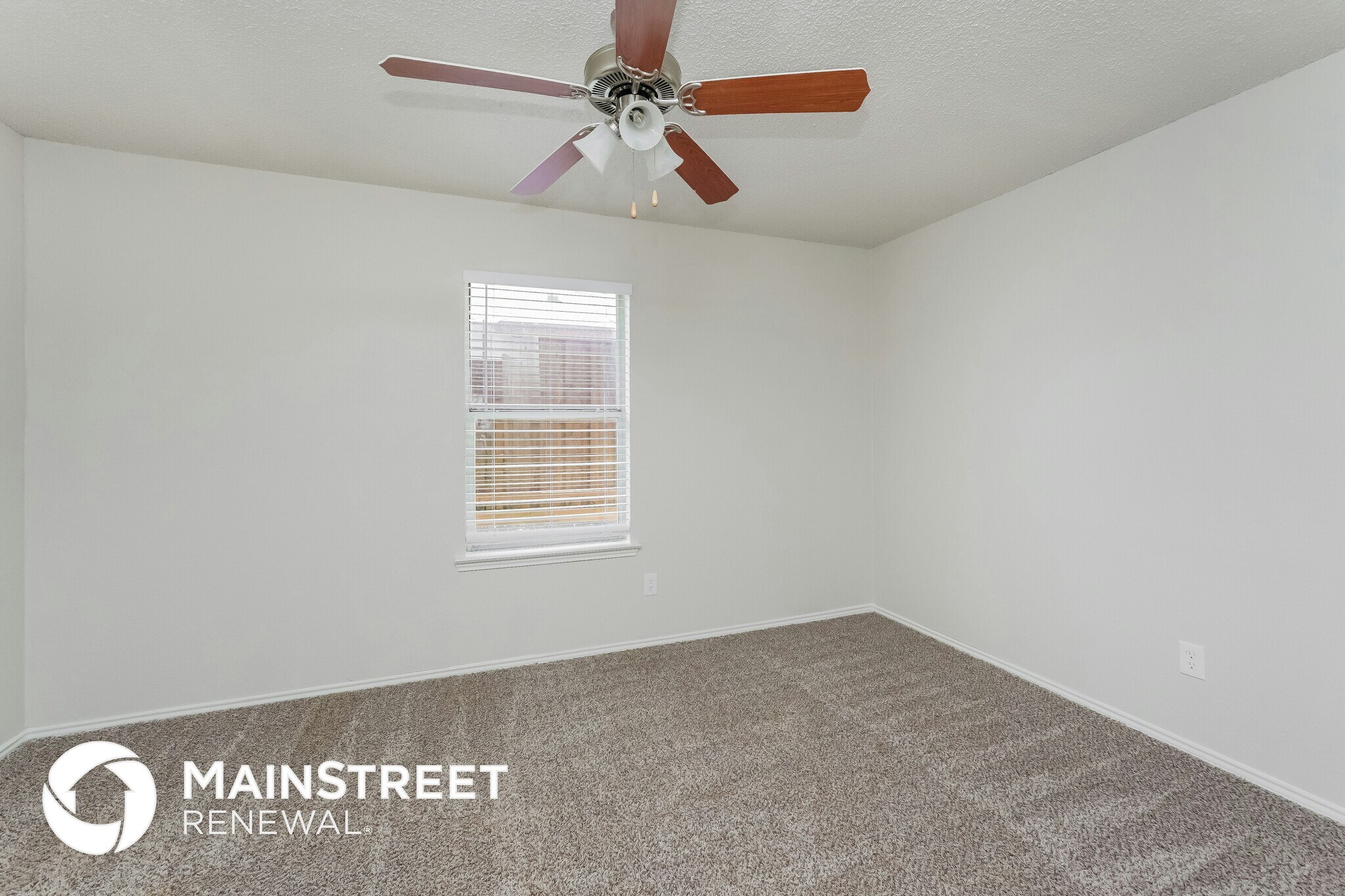 Building Photo - 10917 Ives St