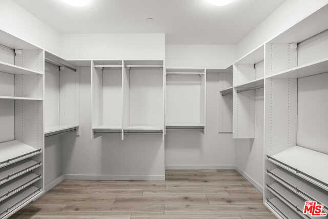 Building Photo - 3311 La Cienega Blvd