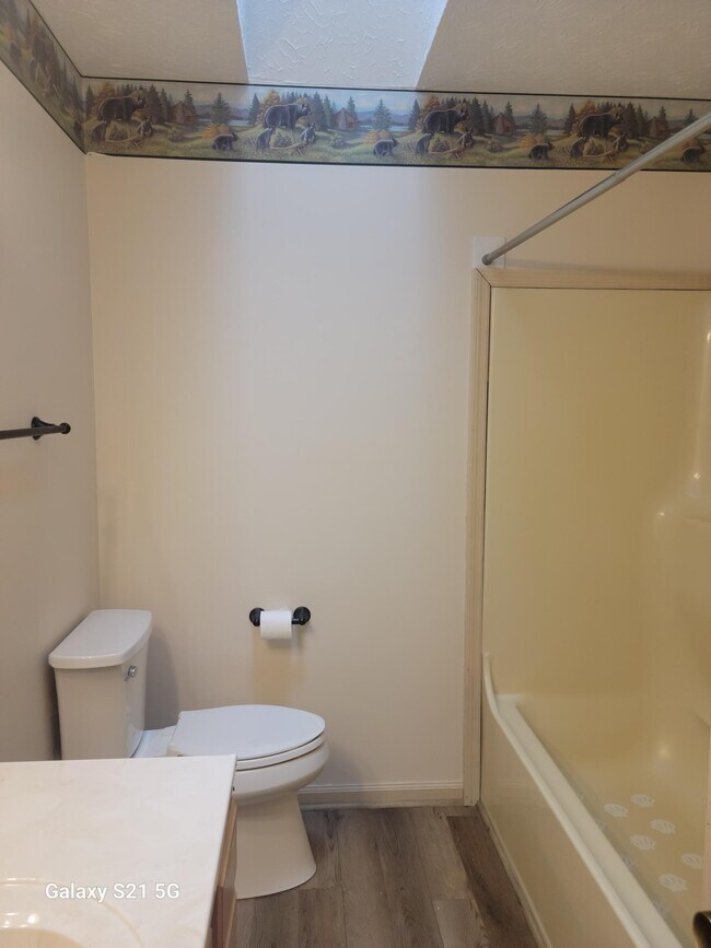 Building Photo - 140 Shelley Ln