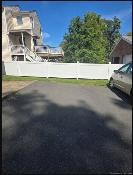 Building Photo - 985 Slater Rd