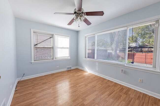 Building Photo - 7920 S Winchester Ave