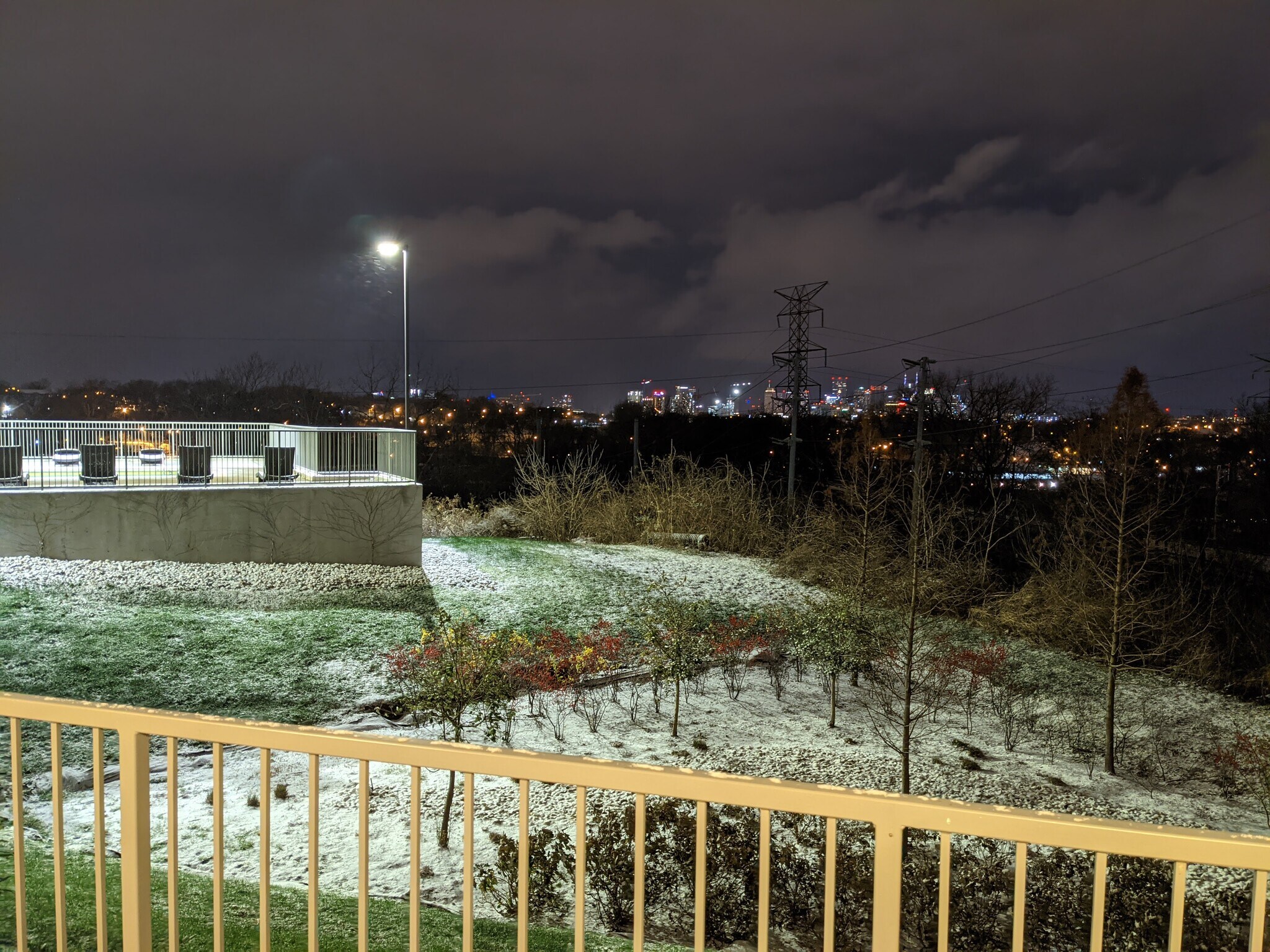 Building Photo - 400 Herron Dr