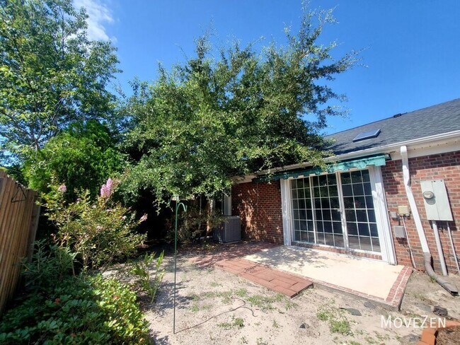 Building Photo - 5006 Carleton Dr