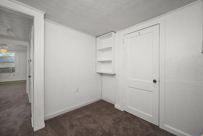 Building Photo - 1270 Old Buckroe Rd