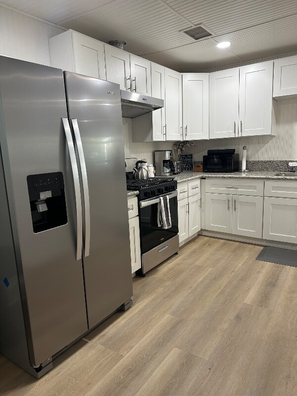 Building Photo - 518 Acacia Dr