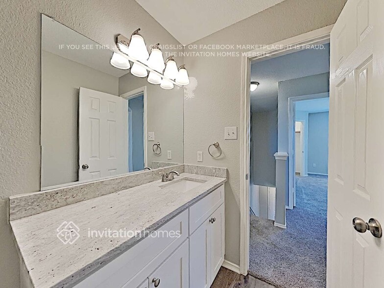 Building Photo - 8415 Beachplum Way