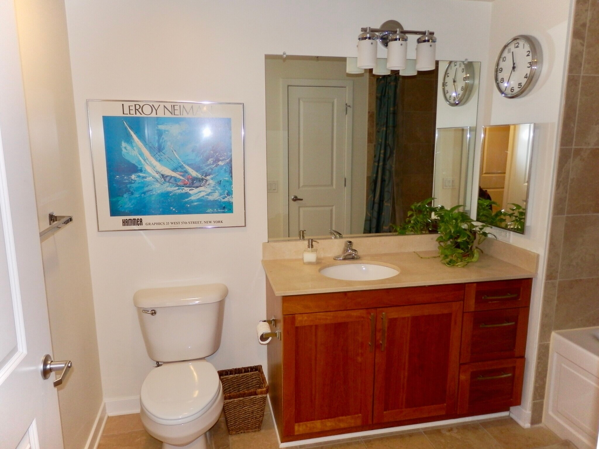 Bathroom - 475 K St NW