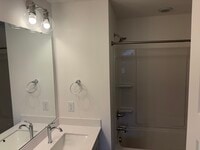Building Photo - 484 Ml Pk Wy