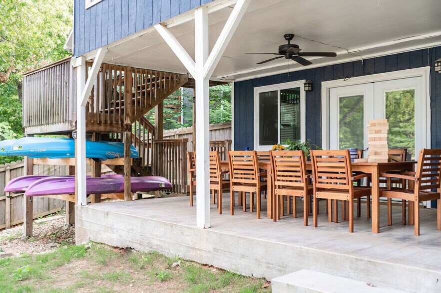 Building Photo - 38 Swanage Dr