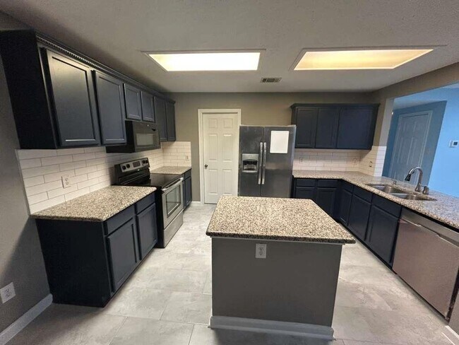 Building Photo - 1006 Quail Valley Dr