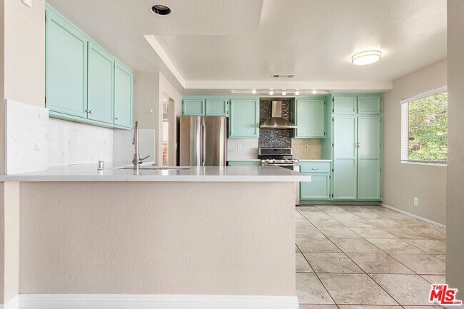 Building Photo - 39851 Ranchwood Dr