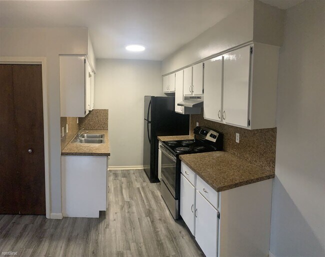 Building Photo - 5 br, 1 bath Duplex - 5227 Rich St