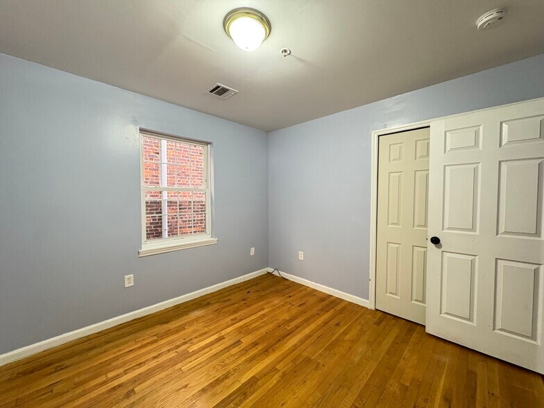 14 Bergen Ave 2 - 7 Bergen Ave