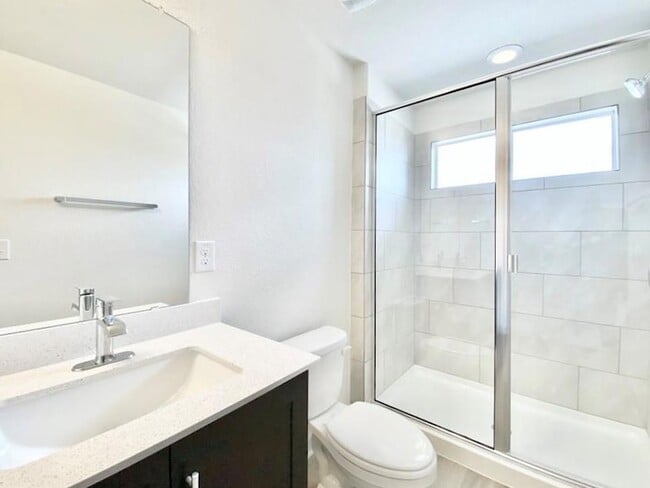 Building Photo - 1005 Winnsboro Lp