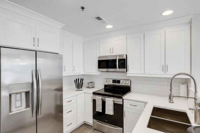 Building Photo - 285 Centennial Olympic Park Dr NW