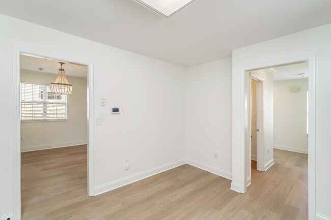 Building Photo - 3956 Archibald Way