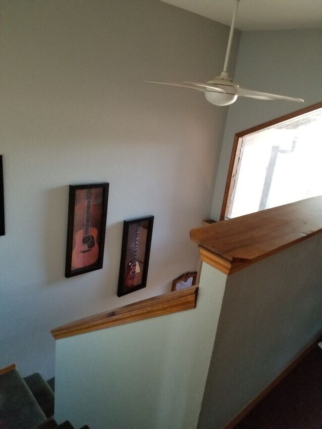 Building Photo - 2 Bed, 2.5 Bath Townhouse near NAU/CCC!! S...