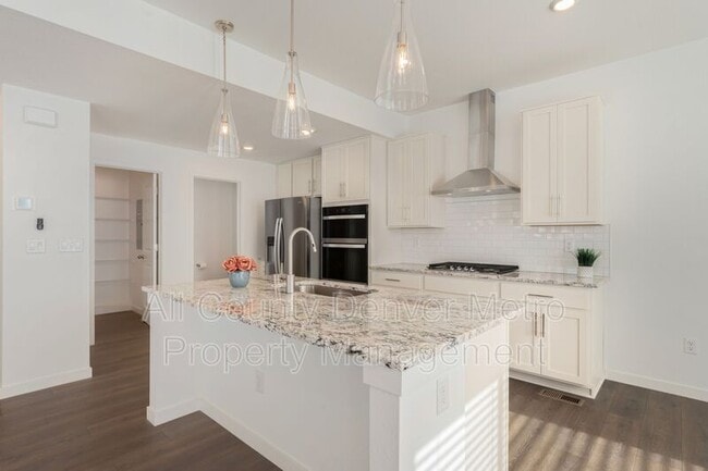 Building Photo - 15225 W 68th Pl