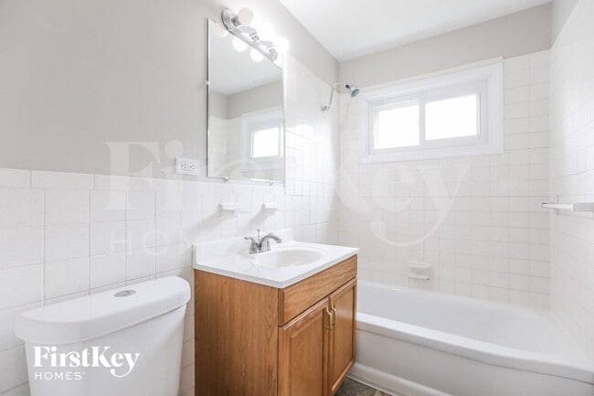 Building Photo - 10510 W 90th St