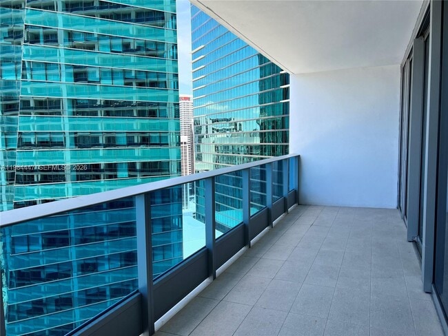 Building Photo - 200 Biscayne Blvd Way