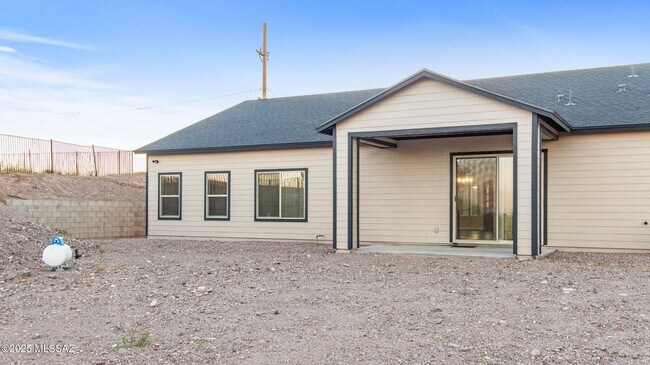 Building Photo - 1251 Avenida Gandara