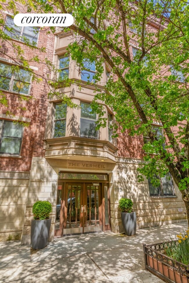 Building Photo - 133 Sterling Pl