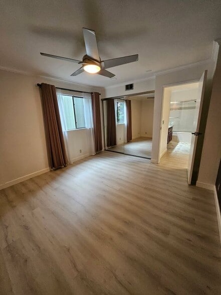 Building Photo - 8763 Mountain Blvd