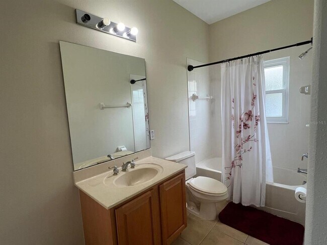 Building Photo - 3535 Somerset Cir