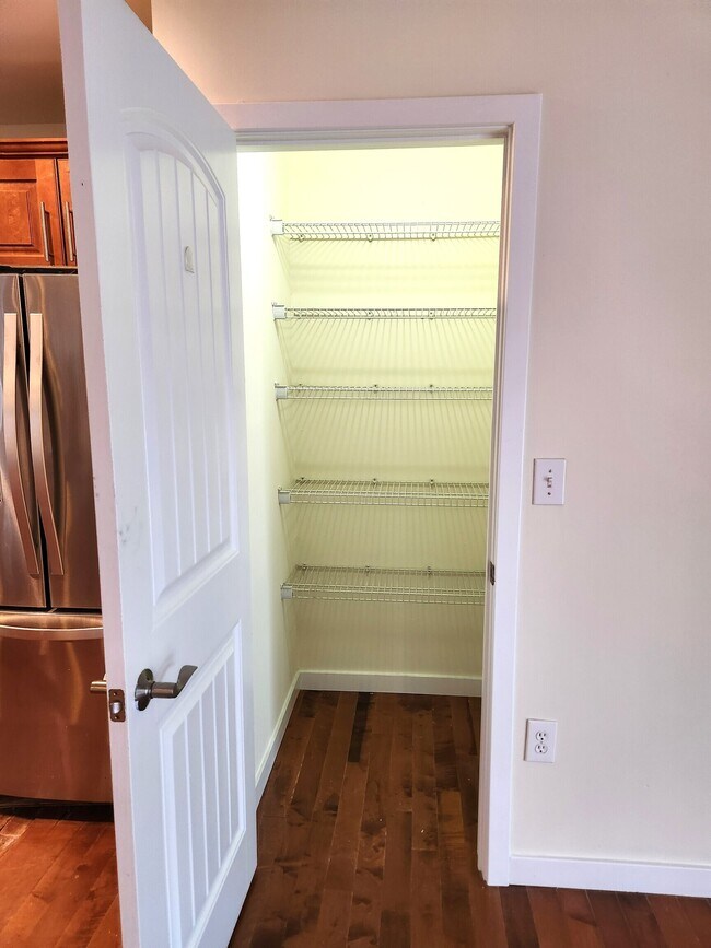 Building Photo - 157 Ball Pond Rd