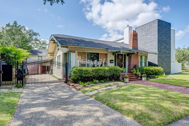 Building Photo - 1533 Harold St