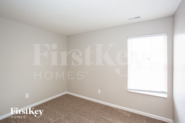 Building Photo - 659 Bobtail Dr