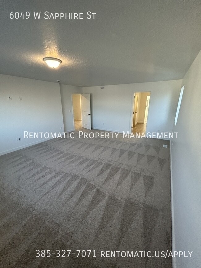 Building Photo - 6049 W Sapphire St