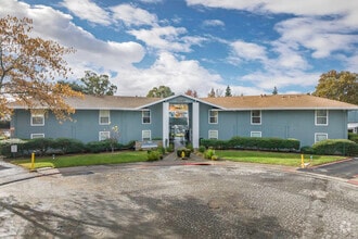 Building Photo - Ventura Gardens Apartments