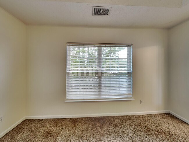 Building Photo - 8 War Admiral Way