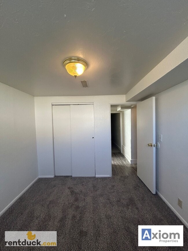 Building Photo - 139-132 Belva Ln