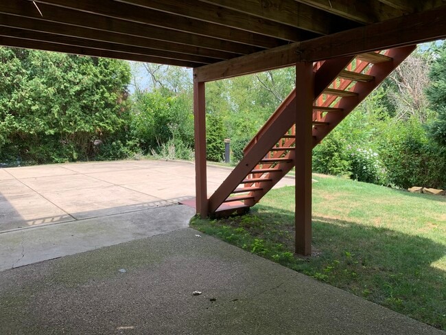 Building Photo - 158 Arla Dr