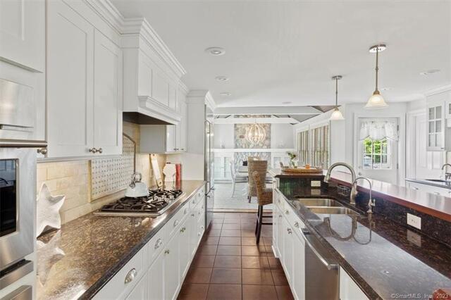 Building Photo - 47 Brighton Rd