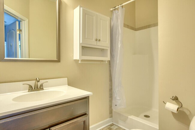 Building Photo - 328 Adobe Ln