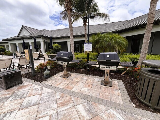 Building Photo - 12444 Golden Sage Dr