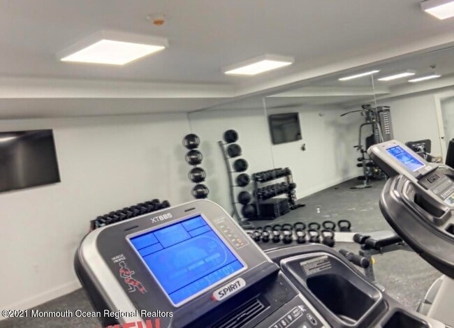 Building Photo - 57-61 Brighton Avenue Unit 303