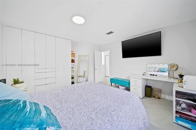 Building Photo - 3436 SW 88th Pl