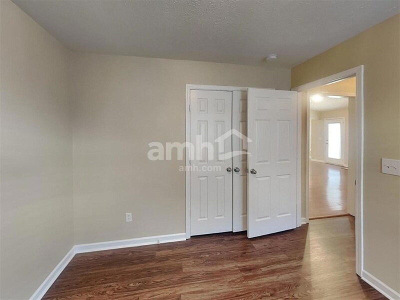 Building Photo - 5038 Preserve Blvd