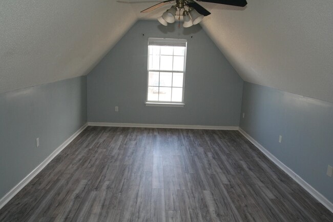 Building Photo - 5707 Antler Trail