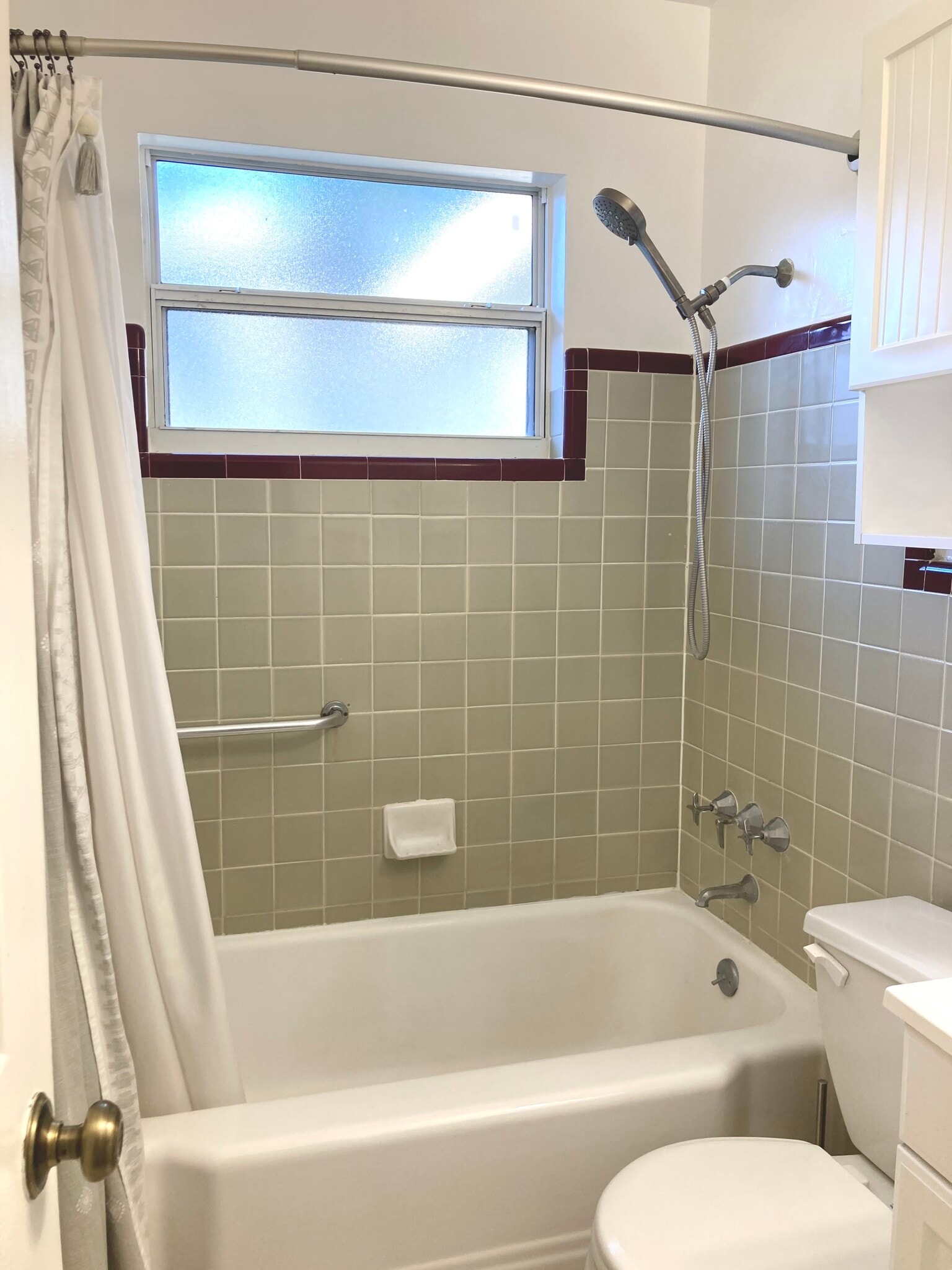 Building Photo - 2121 8th Ave N