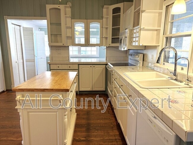 Building Photo - 5485 Union Church Rd