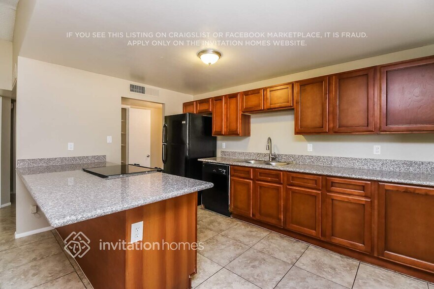 Building Photo - 6943 W Hubbell St