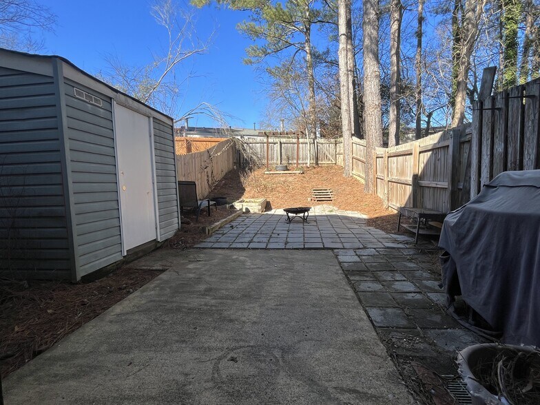 Building Photo - 3749 Meadow Rue Ln