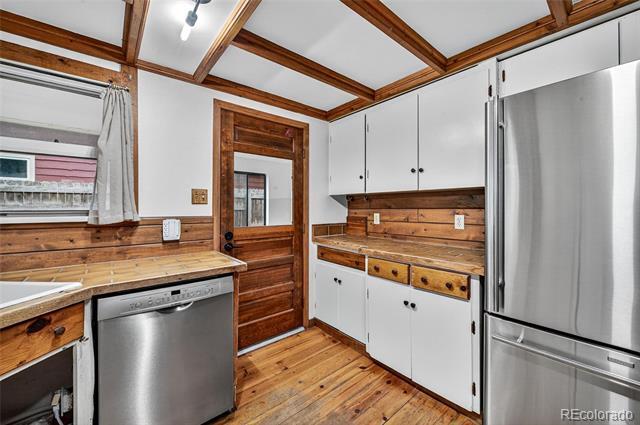 Building Photo - 5519 S Greenwood St