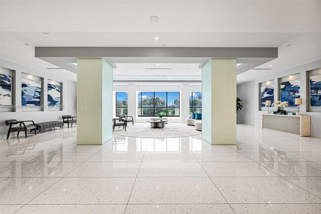 Building Photo - 20335 W Country Club Dr