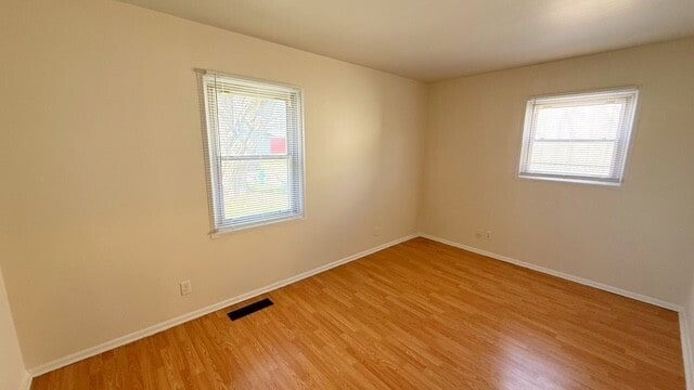 Building Photo - 3665 Ashway Dr